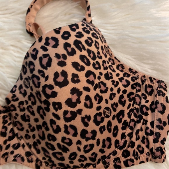 Adrianne Vittadini Bra size 38D excellent condition cheetah design - Picture 12 of 12